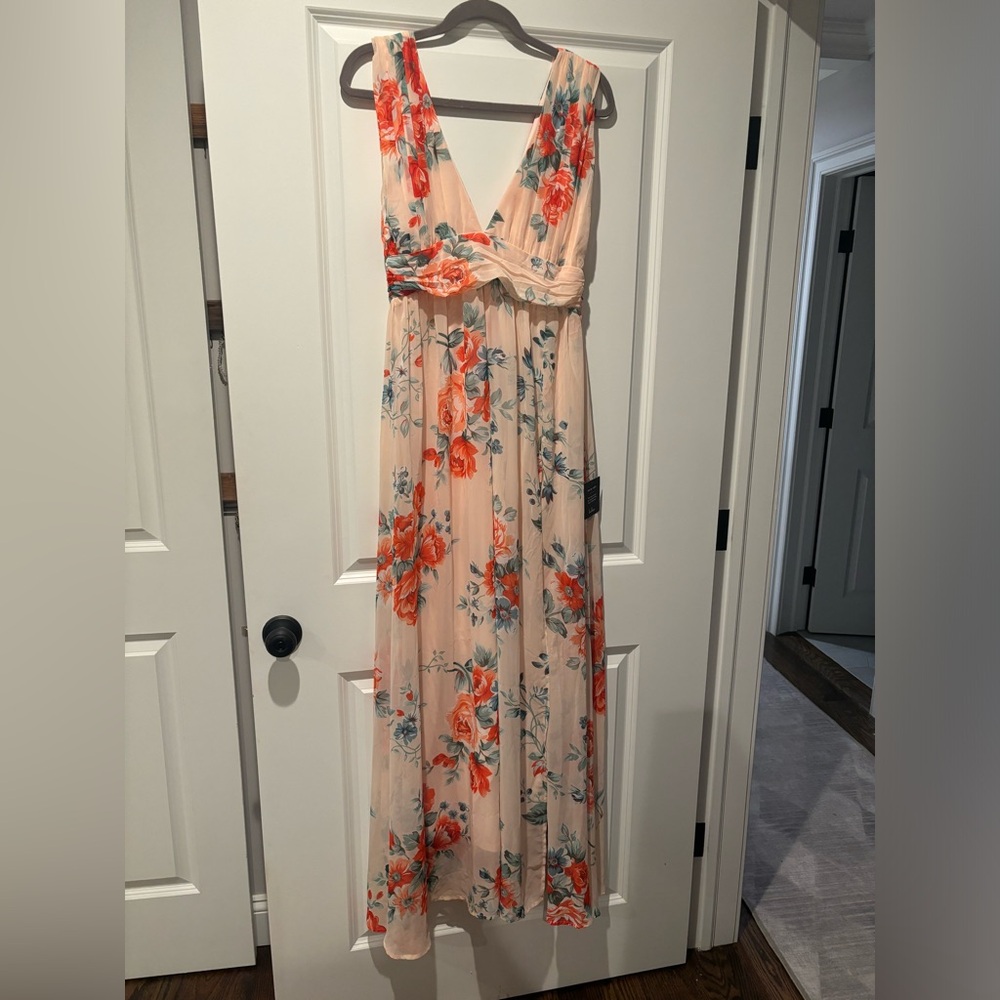 Lulus pink floral maxi dress never worn size L minor defects NWT